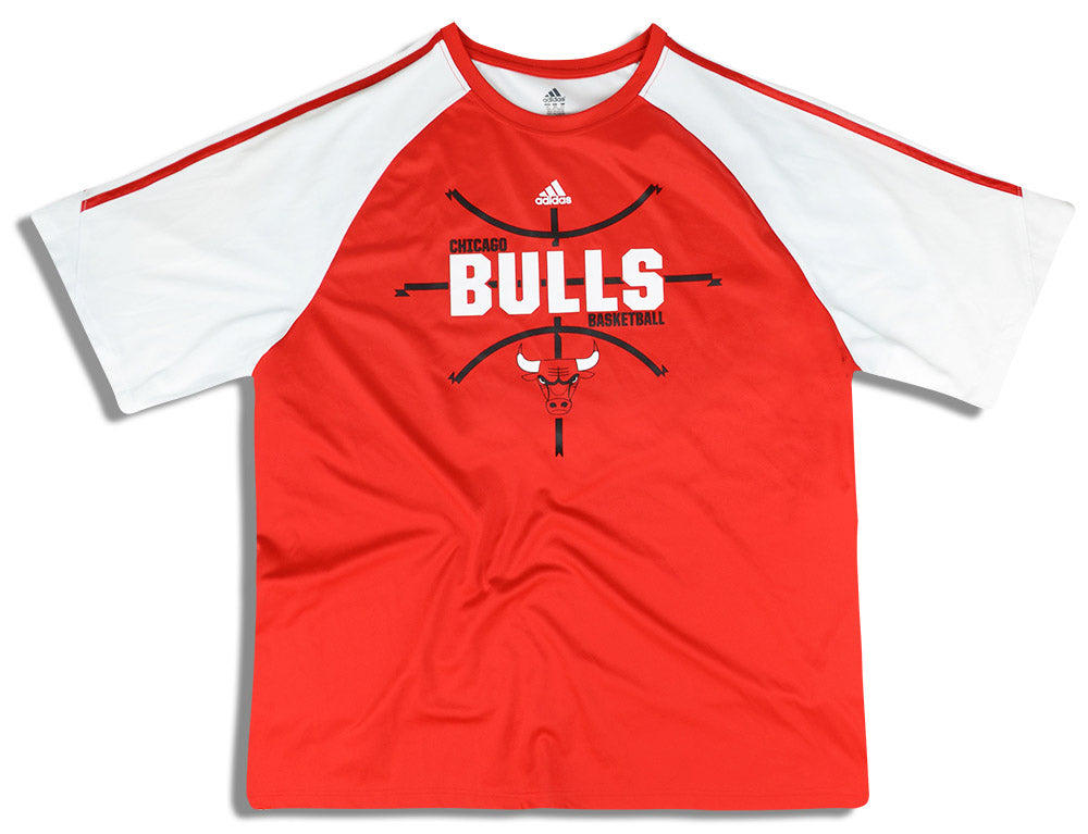 Bulls getting short-sleeve jerseys for Christmas
